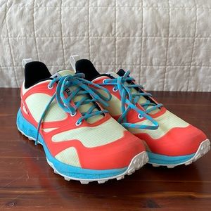 MERRELL Altalight Hiking Sneaker -  Womens - 9 - Lemonade